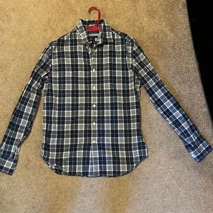 Banana Republic “Camden Fit”. Mens small dress shirt gently worn!